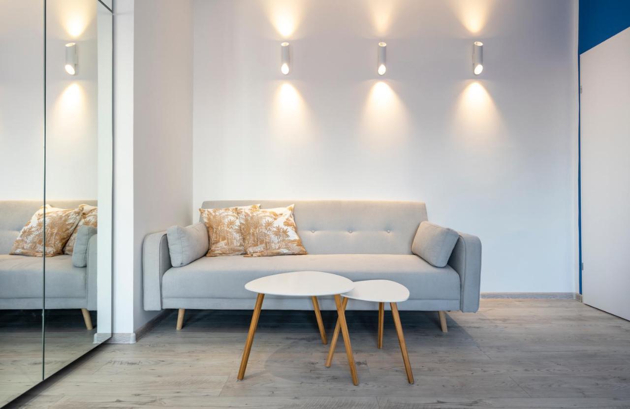 Blue Design Apartament In Magheru Бухарест Екстер'єр фото
